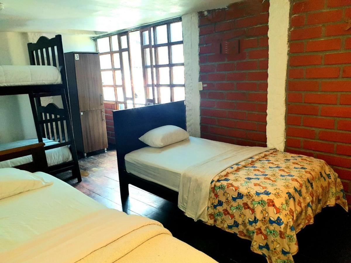 Hostal Inti Raymi Backpackers Baños Eksteriør bilde